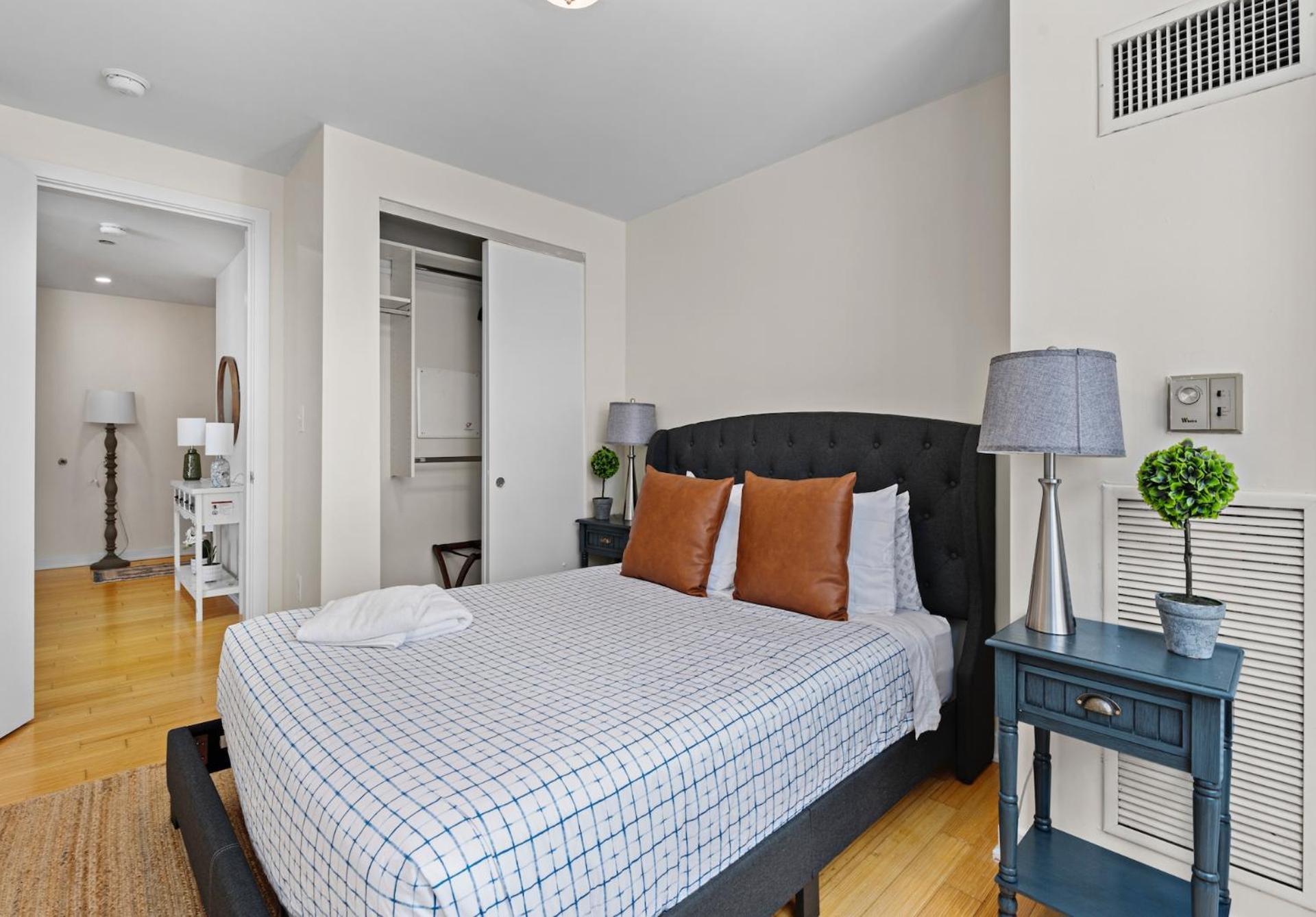 Furnished Apartment In Downtown Бостон Экстерьер фото